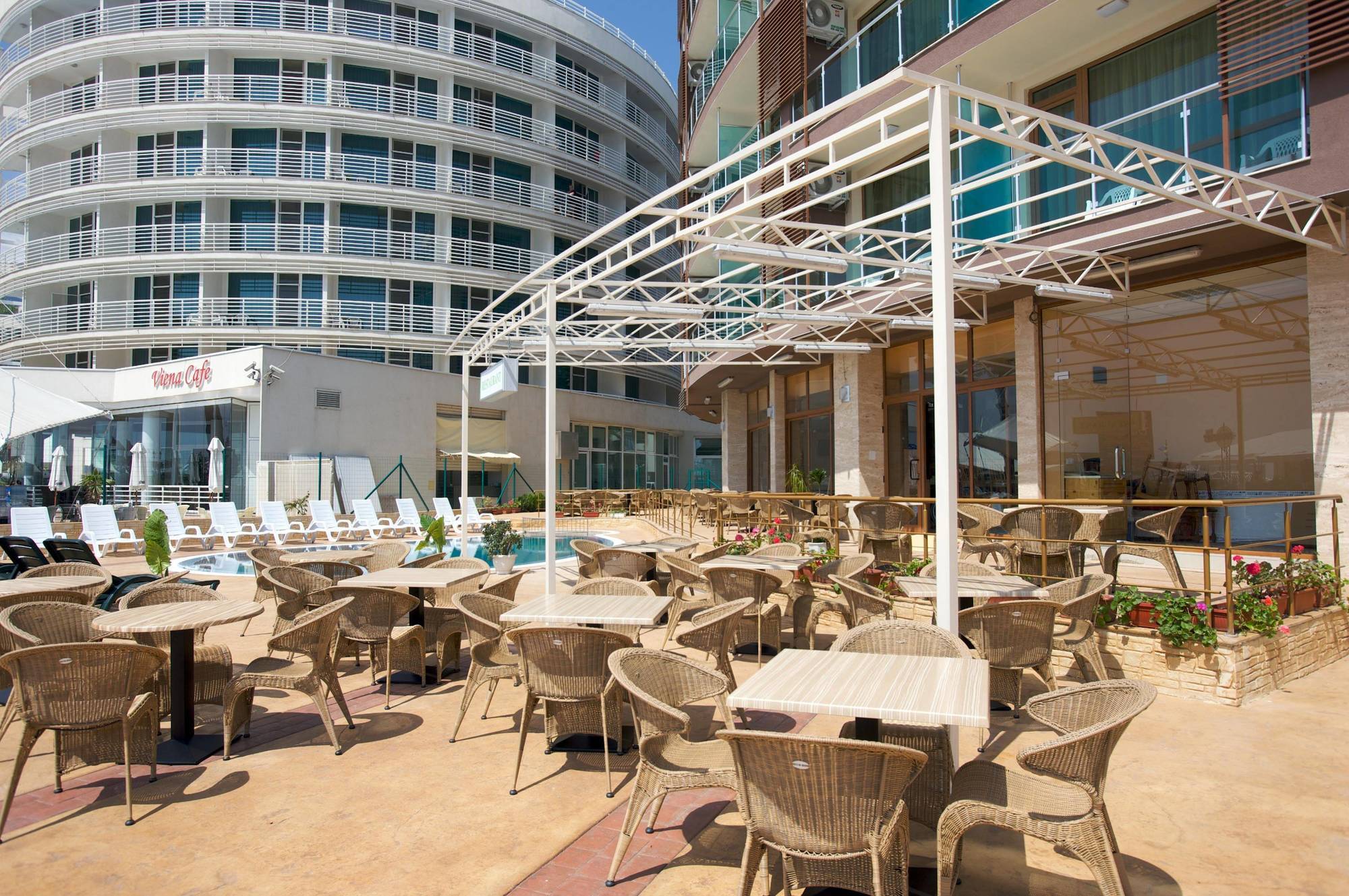 Briz - Seabreeze Hotel Sunny Beach Exterior photo